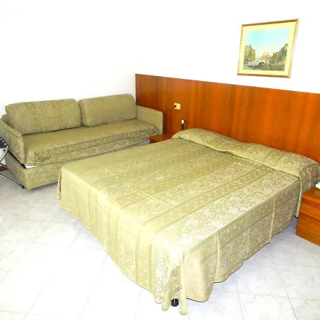 Isabella 3*